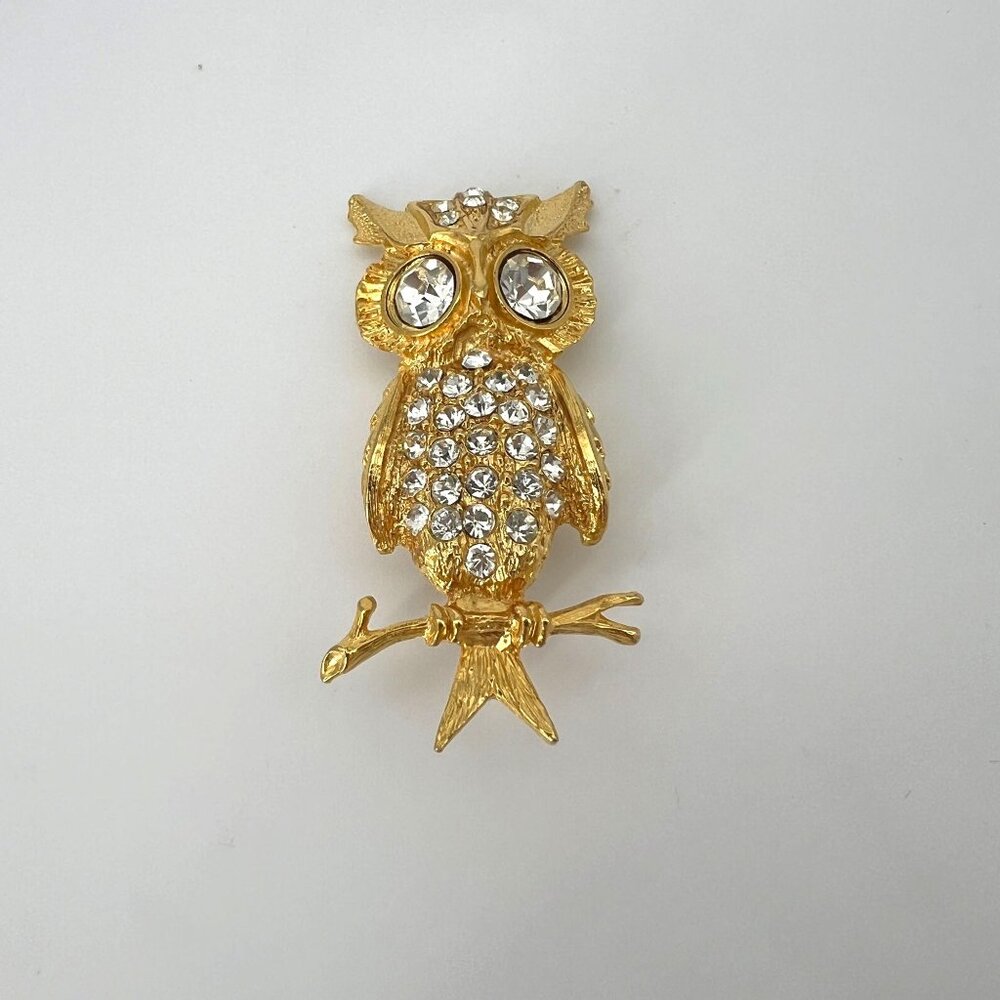 Vintage Unsigned Gold Tone‎ & Rhinestone Owl Brooch Pin